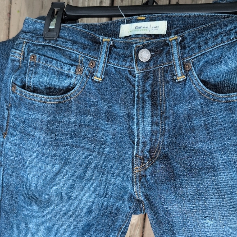 GAP Men Blue Relaxed Jeans with Classic Denim Style